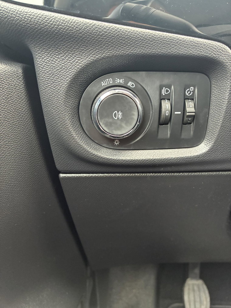 Vehicle Image 27