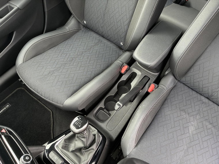 Vehicle Image 39