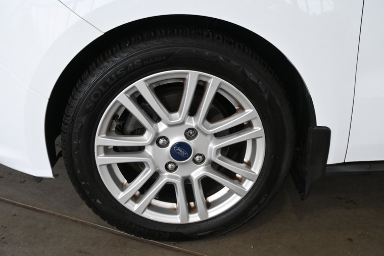 Vehicle Image 17