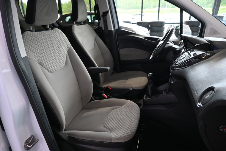 Vehicle Image 22