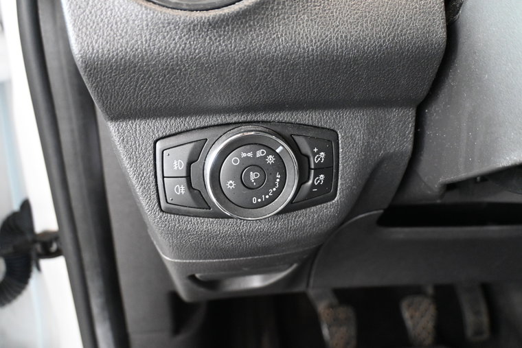 Vehicle Image 33
