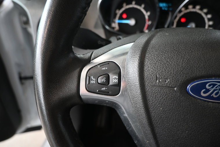 Vehicle Image 34