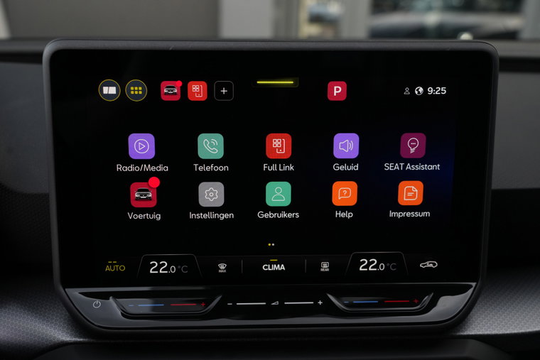 Vehicle Image 13