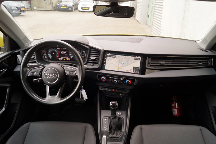 Vehicle Image 11