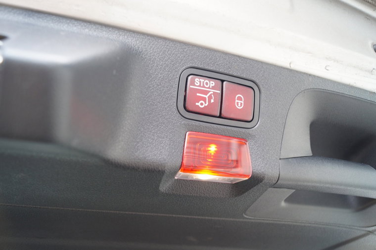 Vehicle Image 23