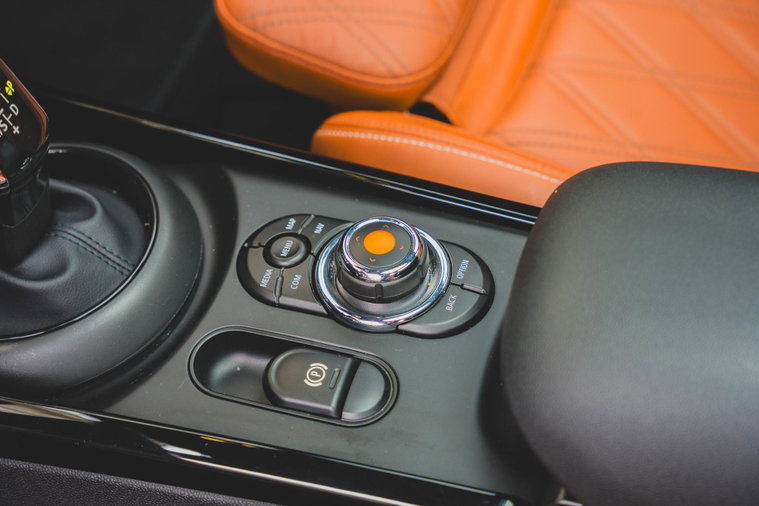 Vehicle Image 35