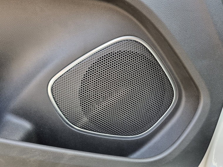 Vehicle Image 28