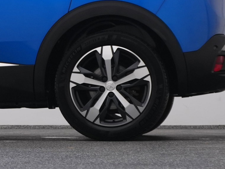 Vehicle Image 40