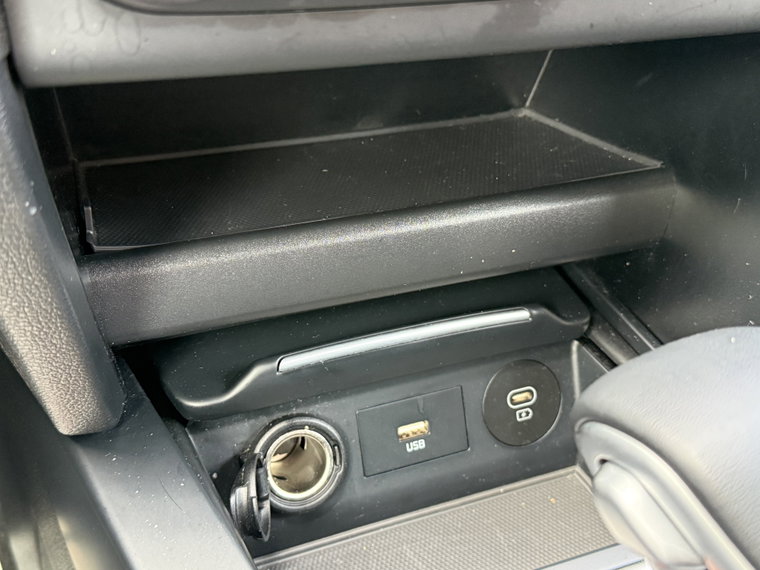 Vehicle Image 24