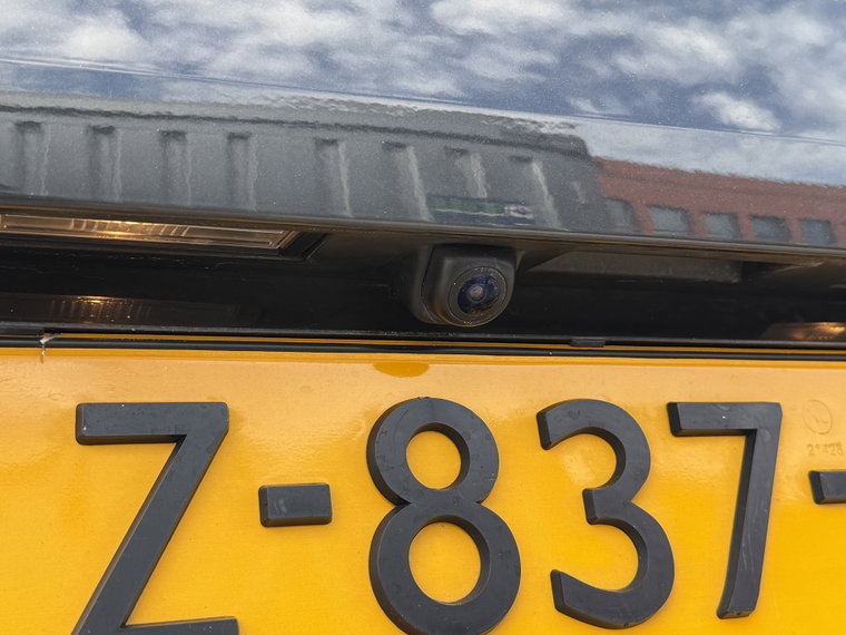 Vehicle Image 35