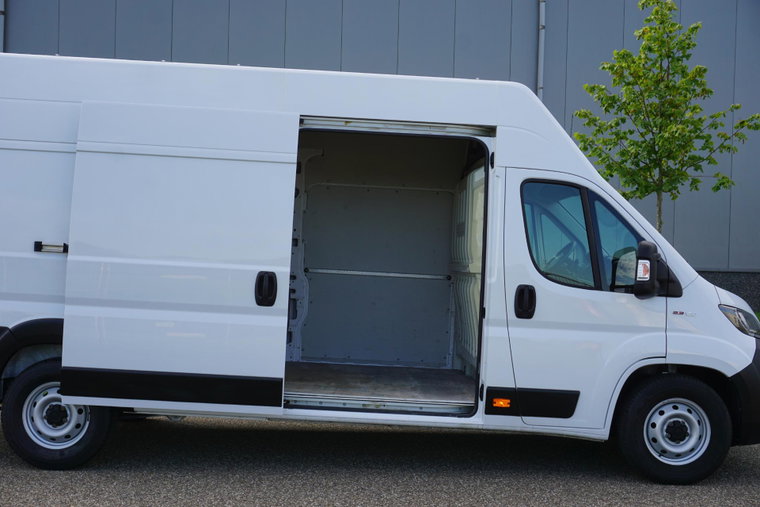 Vehicle Image 34