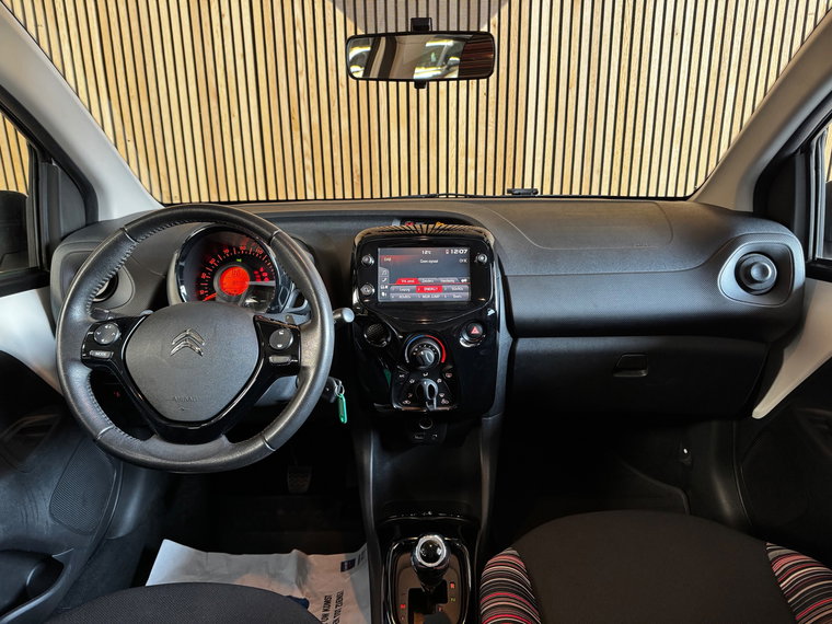 Vehicle Image 26