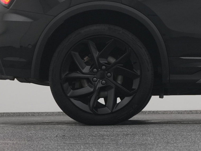 Vehicle Image 41