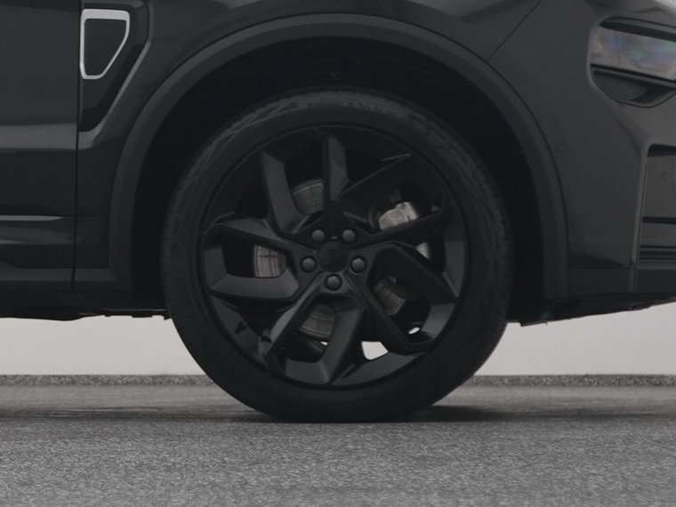 Vehicle Image 42