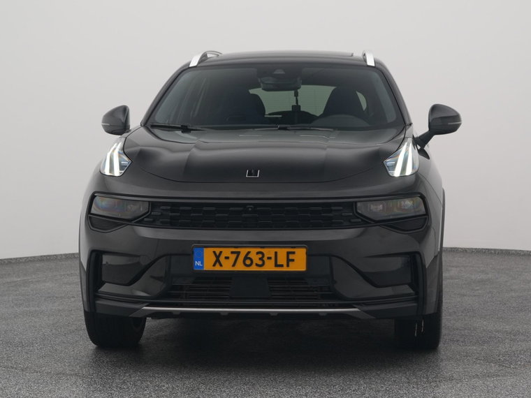 Vehicle Image 9