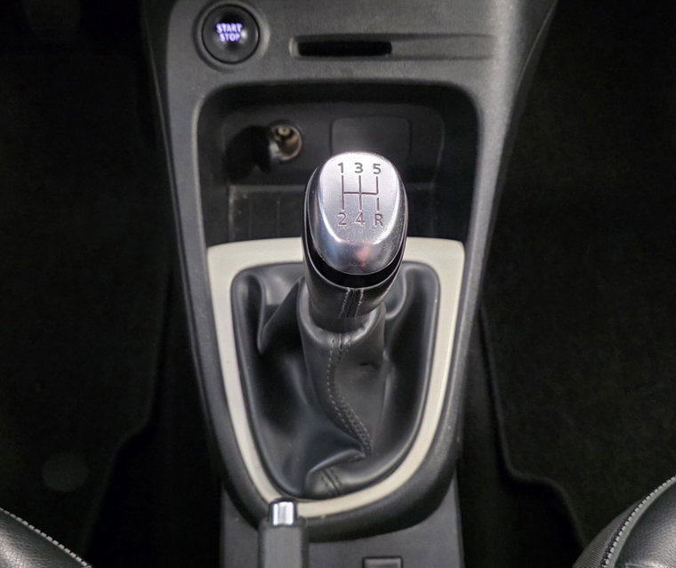 Vehicle Image 19