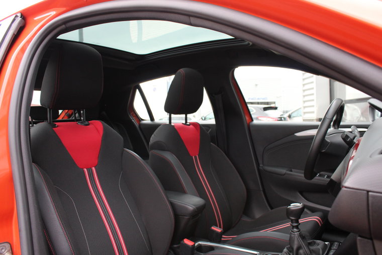 Vehicle Image 11