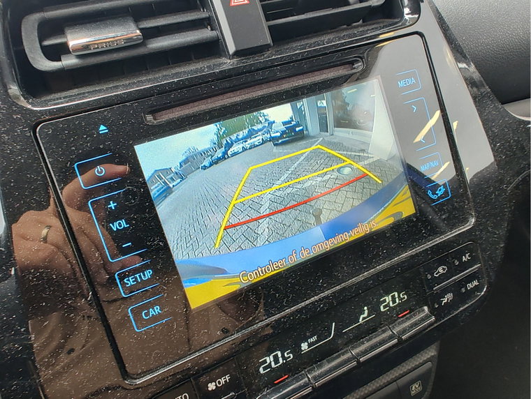 Vehicle Image 16