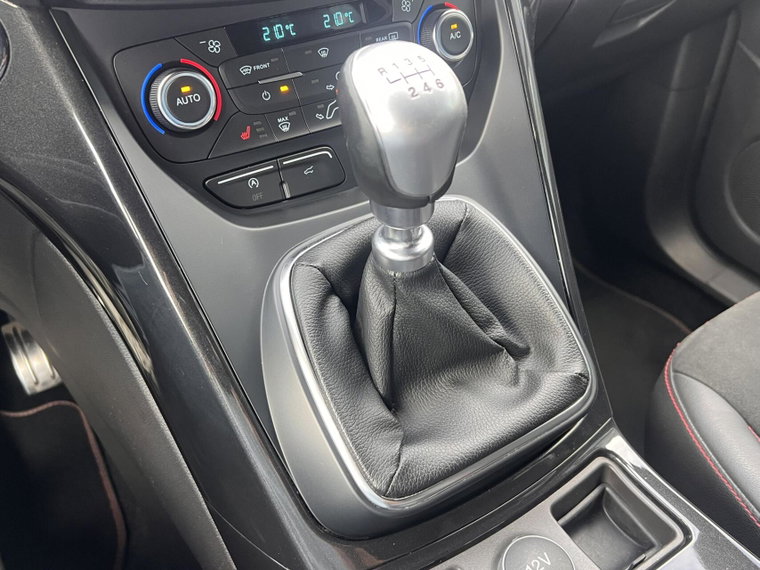 Vehicle Image 38