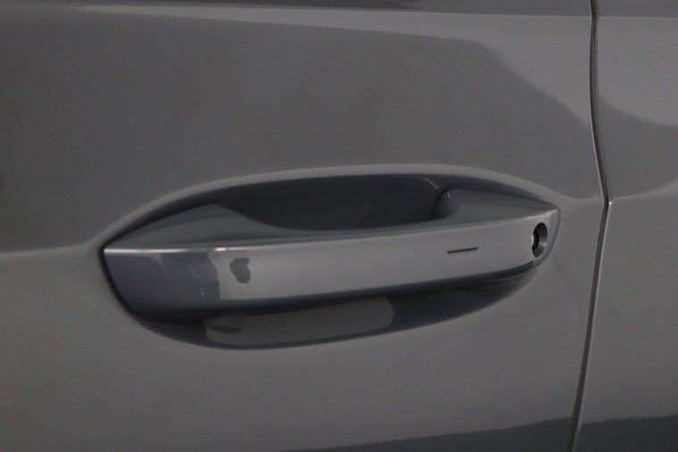 Vehicle Image 33