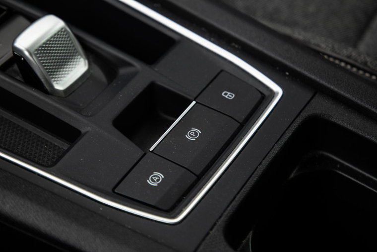 Vehicle Image 37