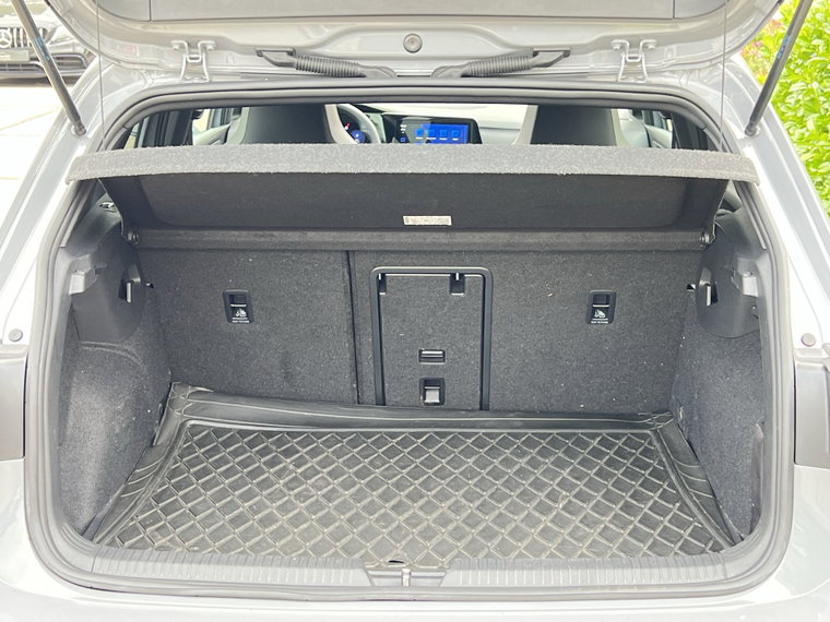 Vehicle Image 19