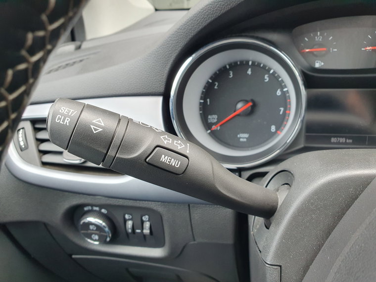 Vehicle Image 38
