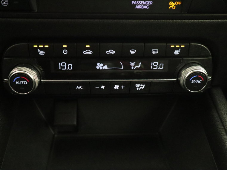 Vehicle Image 29
