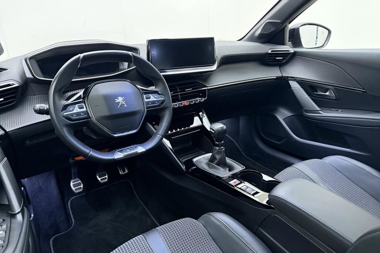 Vehicle Image 18