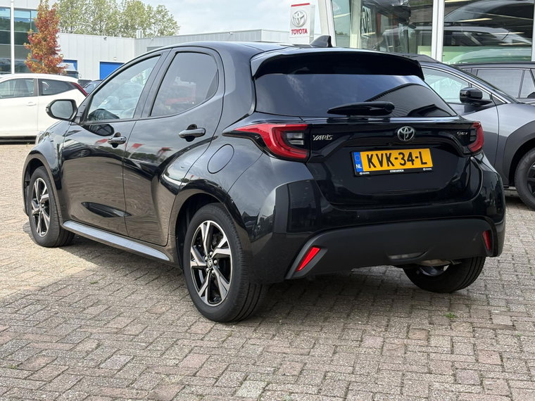 Vehicle Image 4