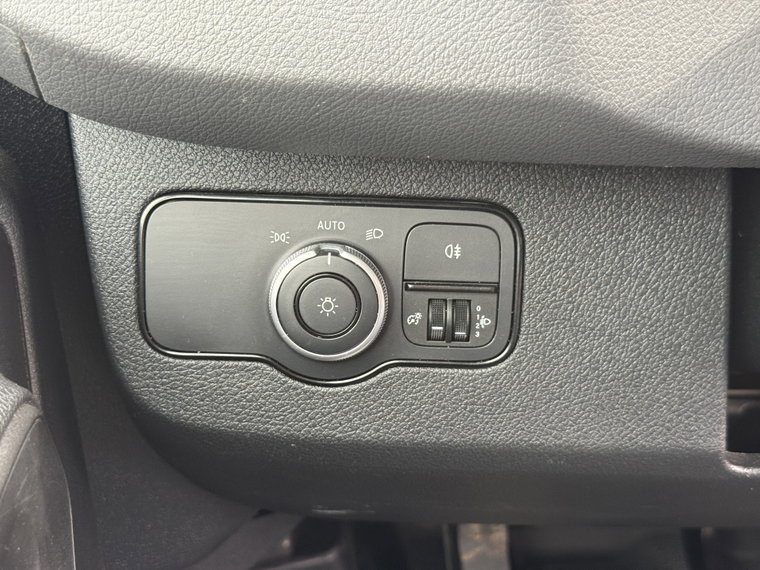 Vehicle Image 27