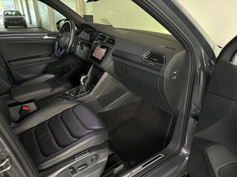 Vehicle Image 40
