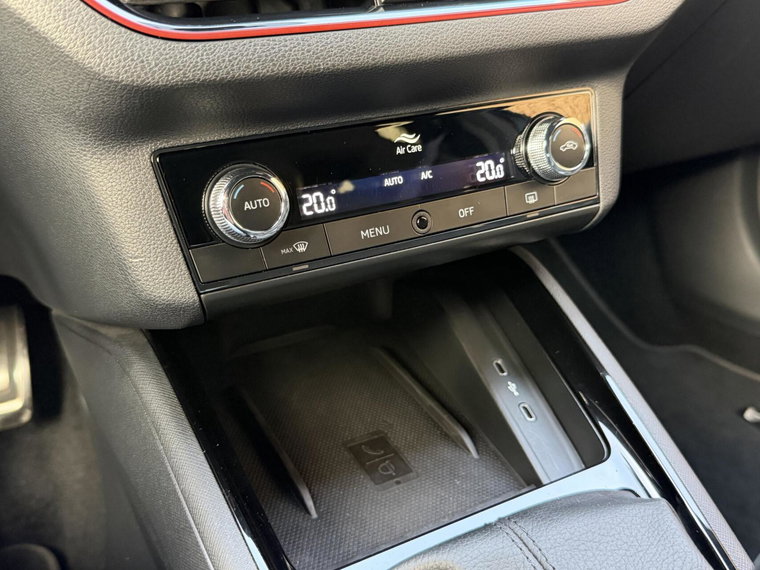 Vehicle Image 28