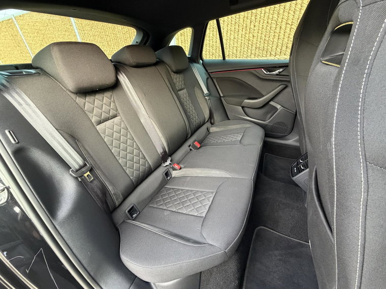 Vehicle Image 42