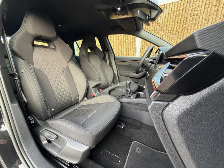 Vehicle Image 47