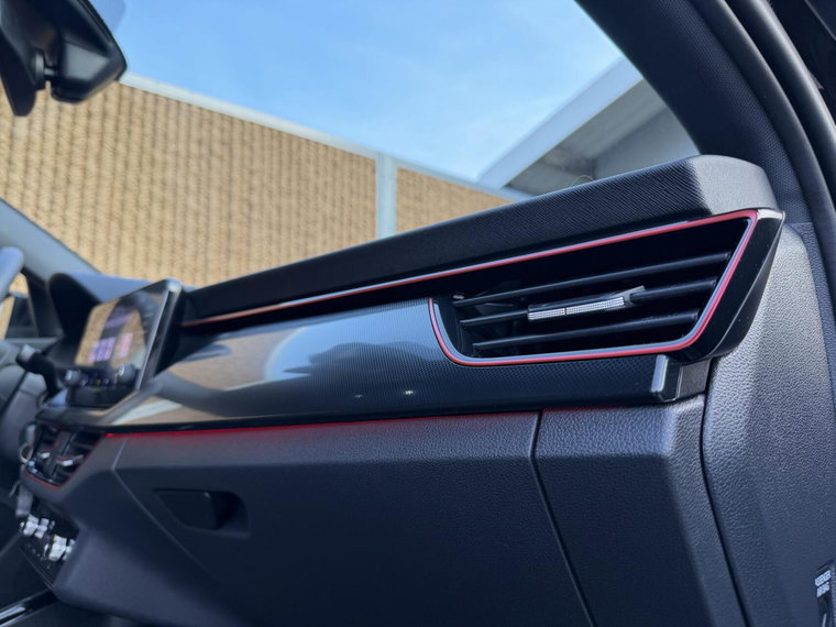 Vehicle Image 50