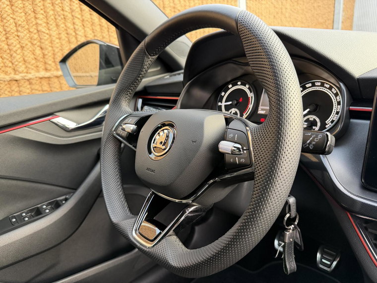 Vehicle Image 52