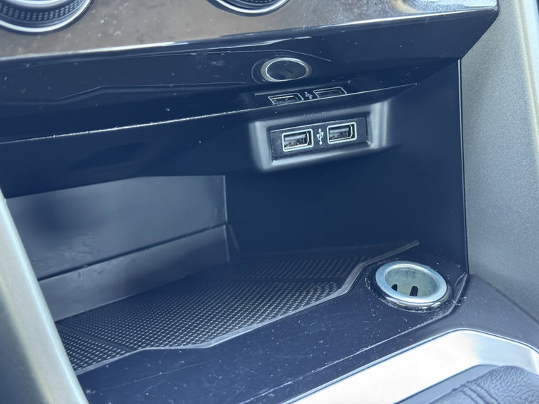 Vehicle Image 33