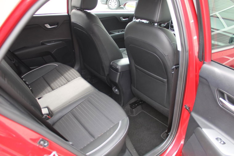Vehicle Image 19