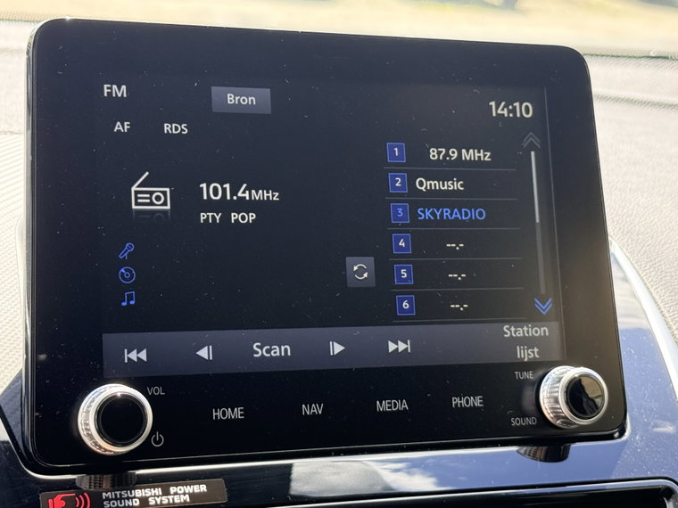 Vehicle Image 36