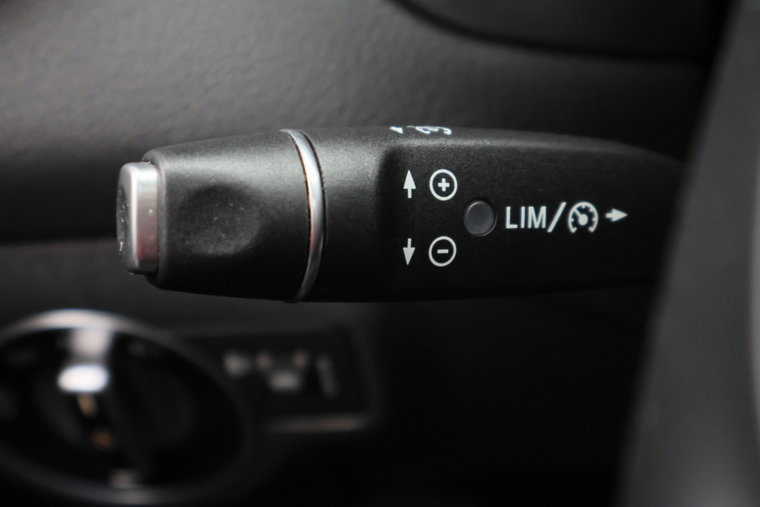Vehicle Image 33