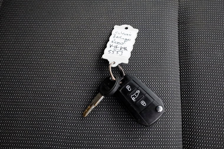 Vehicle Image 6