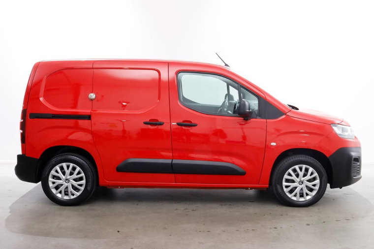 Vehicle Image 11