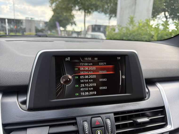 Vehicle Image 27