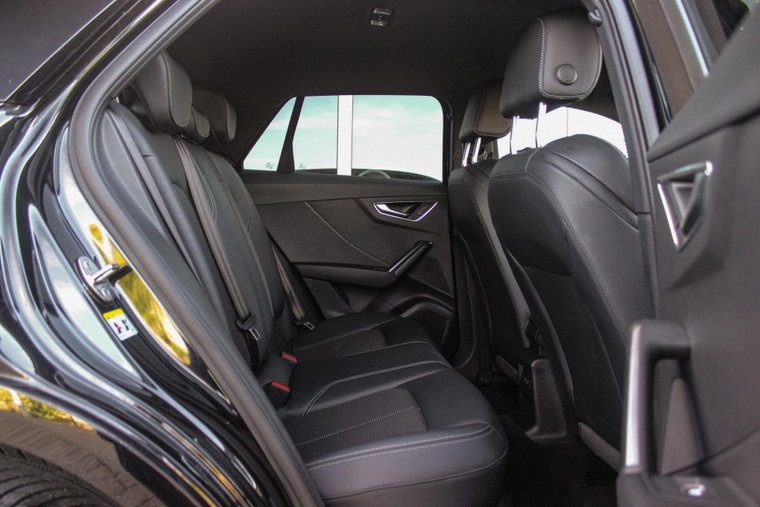 Vehicle Image 19