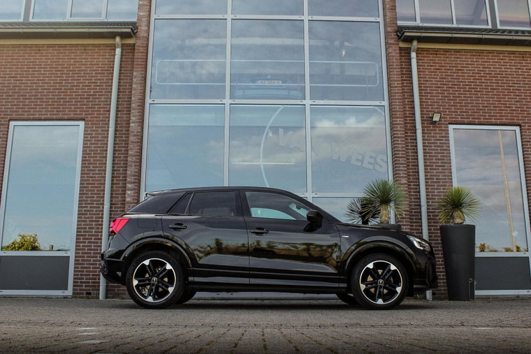 Vehicle Image 7
