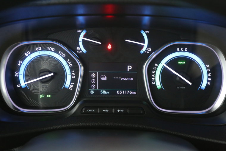 Vehicle Image 15