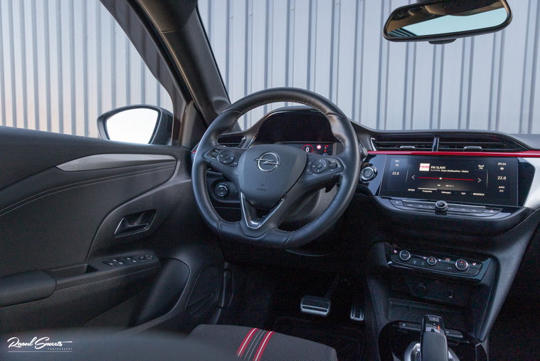Vehicle Image 21