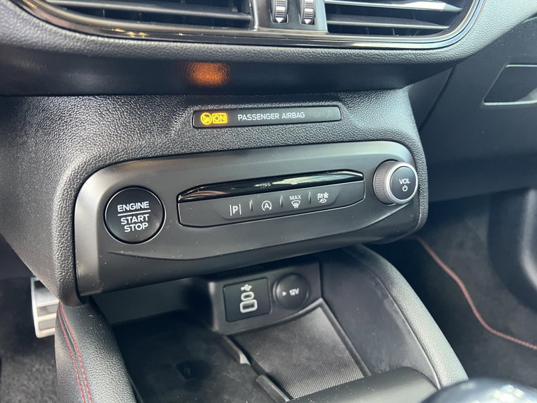 Vehicle Image 29
