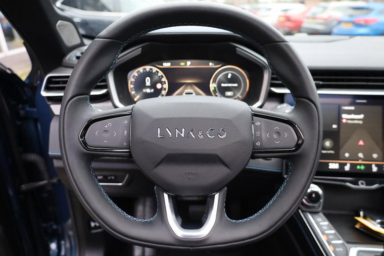 Vehicle Image 17